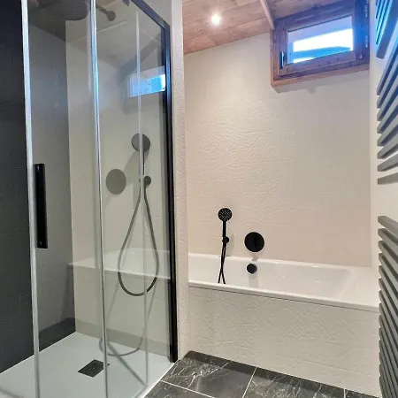 Apartment Moderne Au Coeur De Notre-dame-de-bellecombe, Proche Pistes Et Commodites - Fr-1-505-185