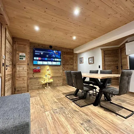 Apartment Moderne Au Coeur De Notre-dame-de-bellecombe, Proche Pistes Et Commodites - Fr-1-505-185 *